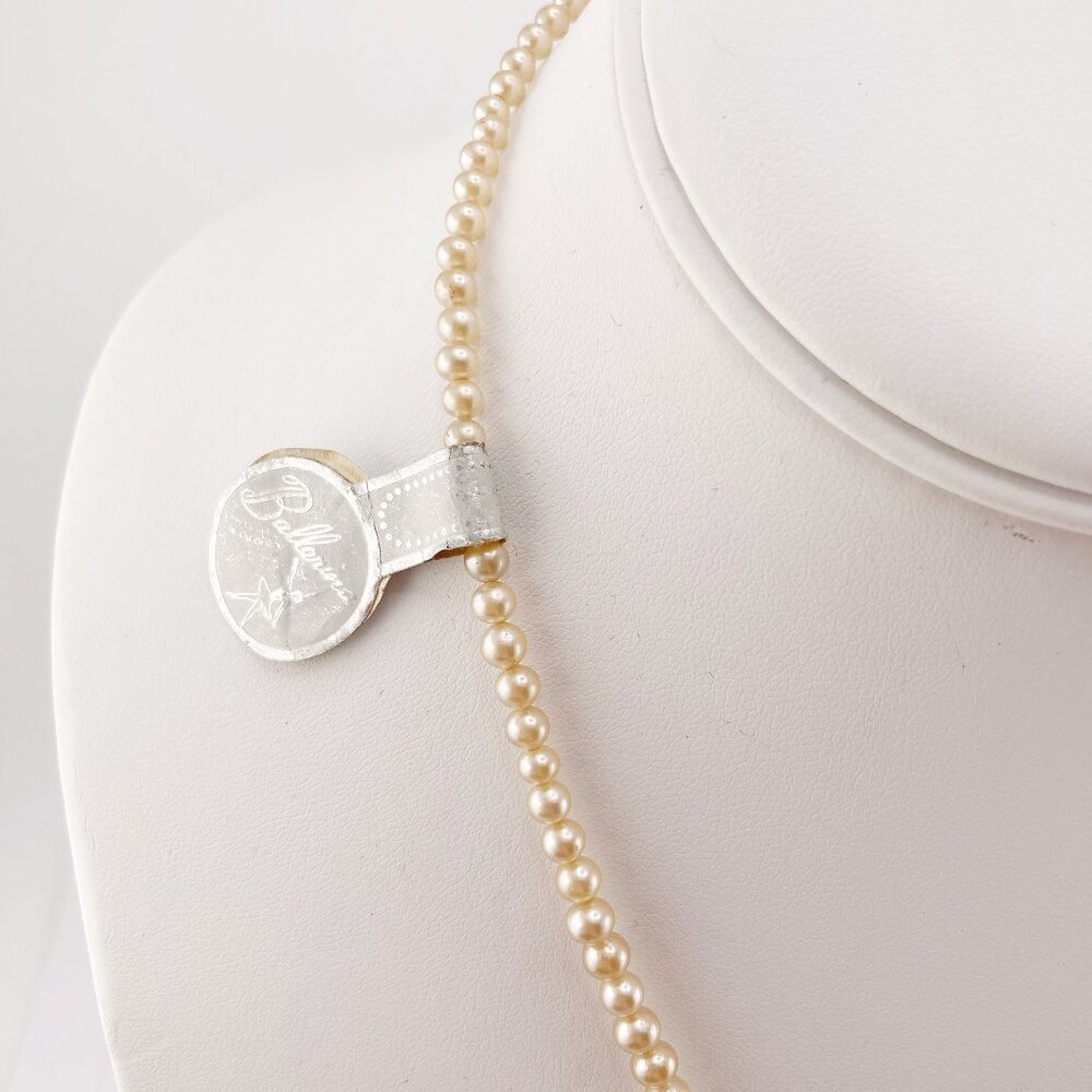 BALLERINA Vintage deadstock dark cream ivory graduated faux pearl necklace NWT - Picture 3 of 11